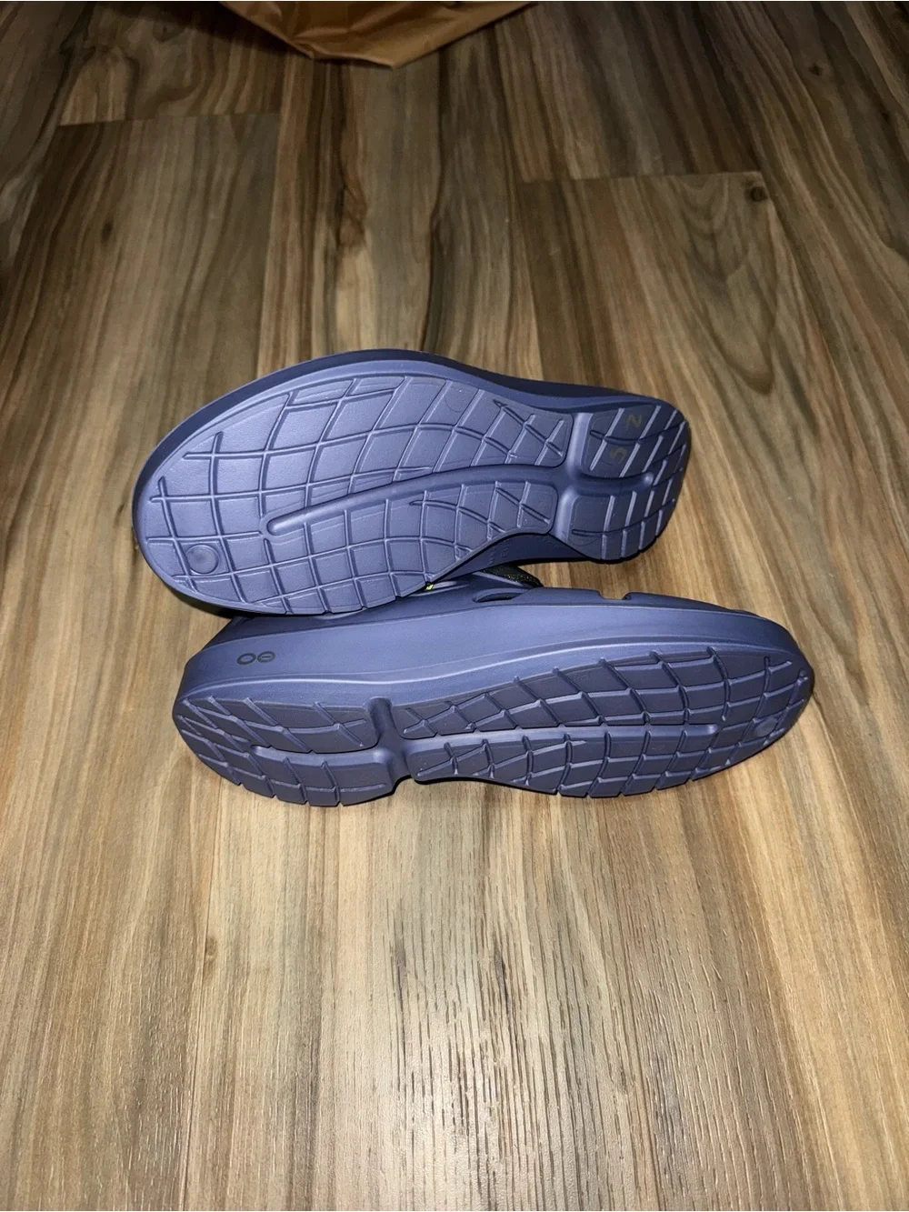 OOFOS Oocandoo Recovery Sandal Mens Size 9 Womens Size 11 Water Drop Blue NWT
